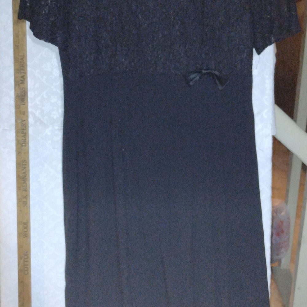 Elegant Black Lace Dress